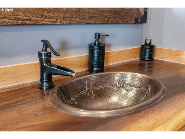 $795,000 | 110 Morris Road, Lyle, WA 98635