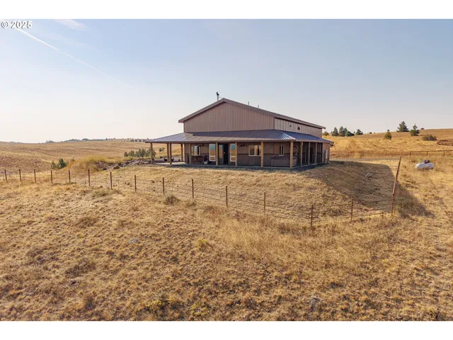 $795,000 | 110 Morris Road, Lyle, WA 98635