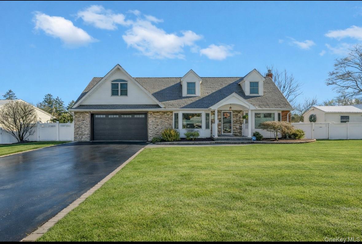 19 Radburn Drive Commack, NY 11725 - Photo 1 of 25