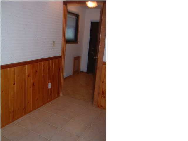 6151 Donald Guy Road Crestview, FL 32539 - Photo 15 of 24 a view of a hallway