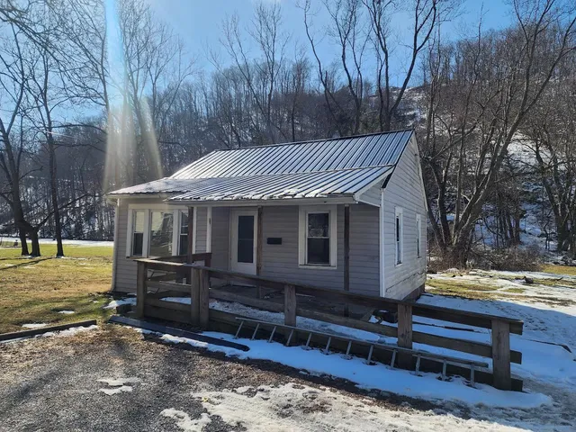 $895 | 117 Aspen Court, Bluefield, VA 24605