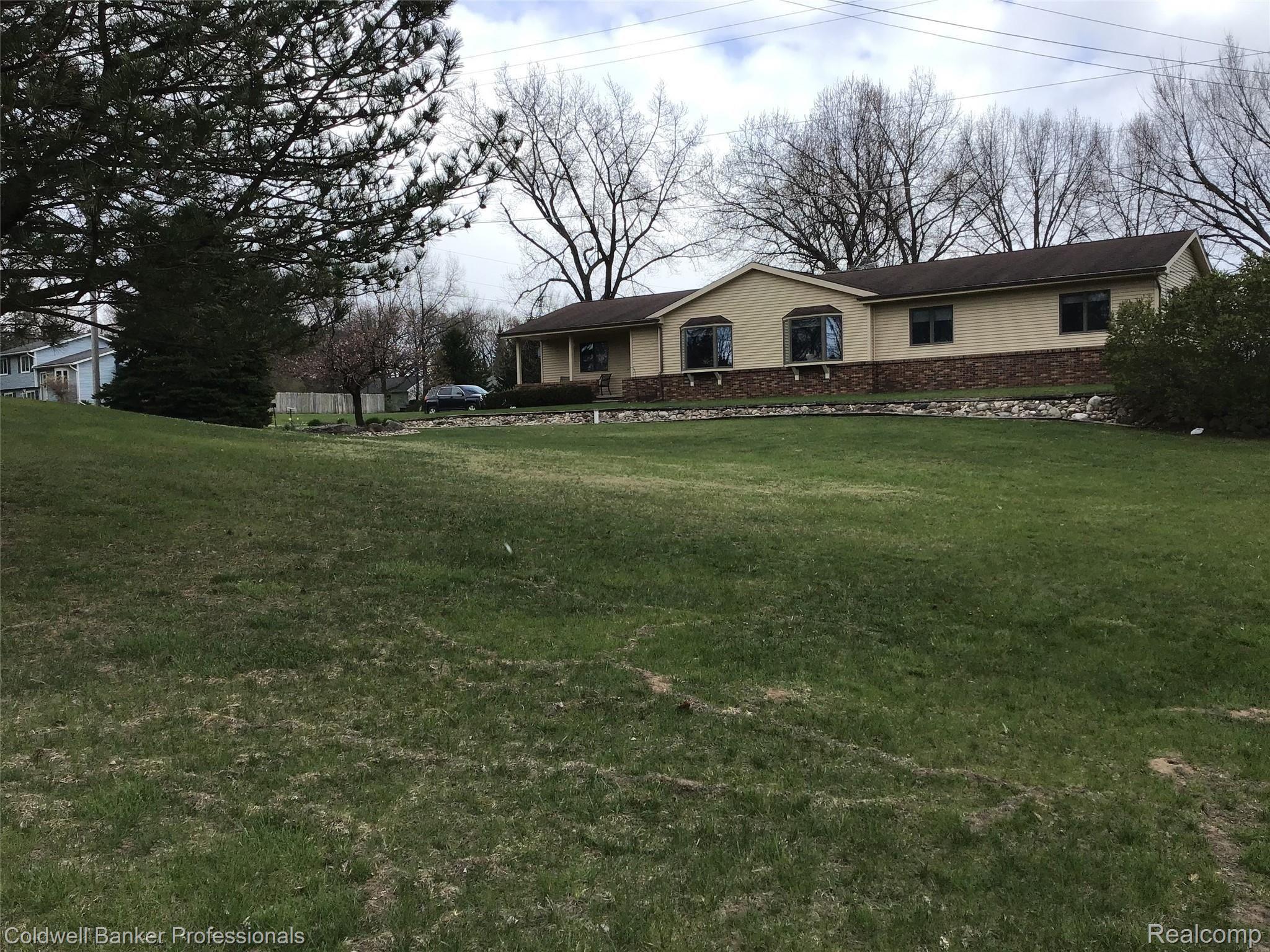 1191 West Sutton Road Metamora, MI 48455 - Photo 5 of 63 Front 3.jpg