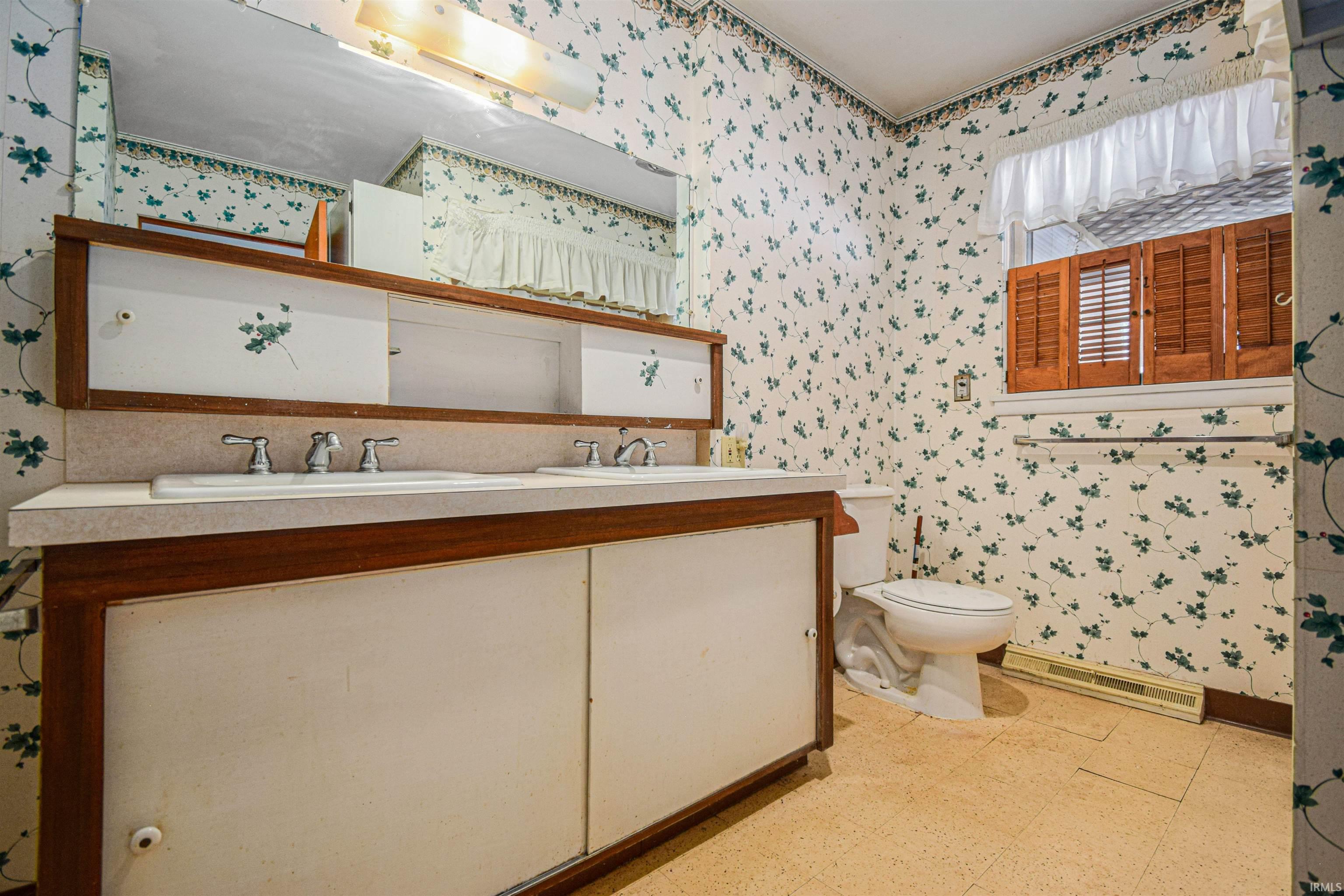 25305 Edison Road South Bend, IN 46628 - Photo 9 of 31