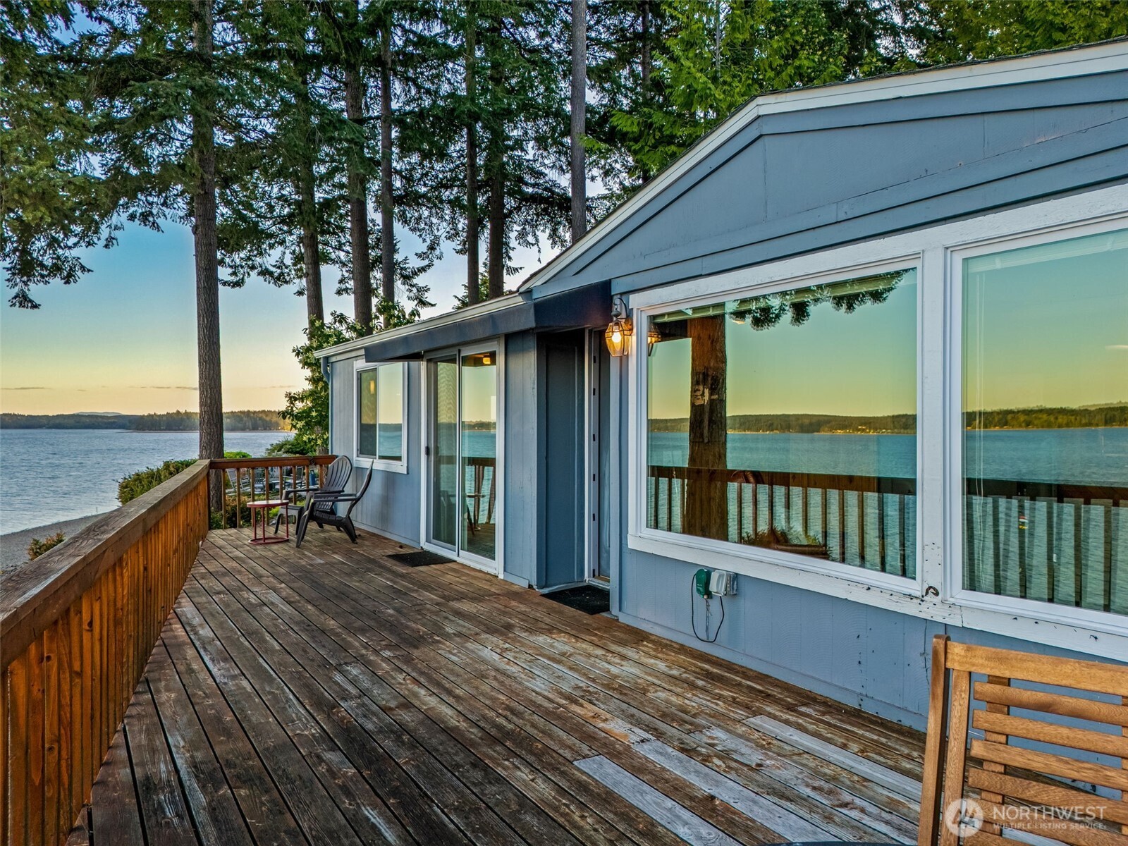 727 East Stretch Island Road South Grapeview, WA 98546 - Photo 4 of 37