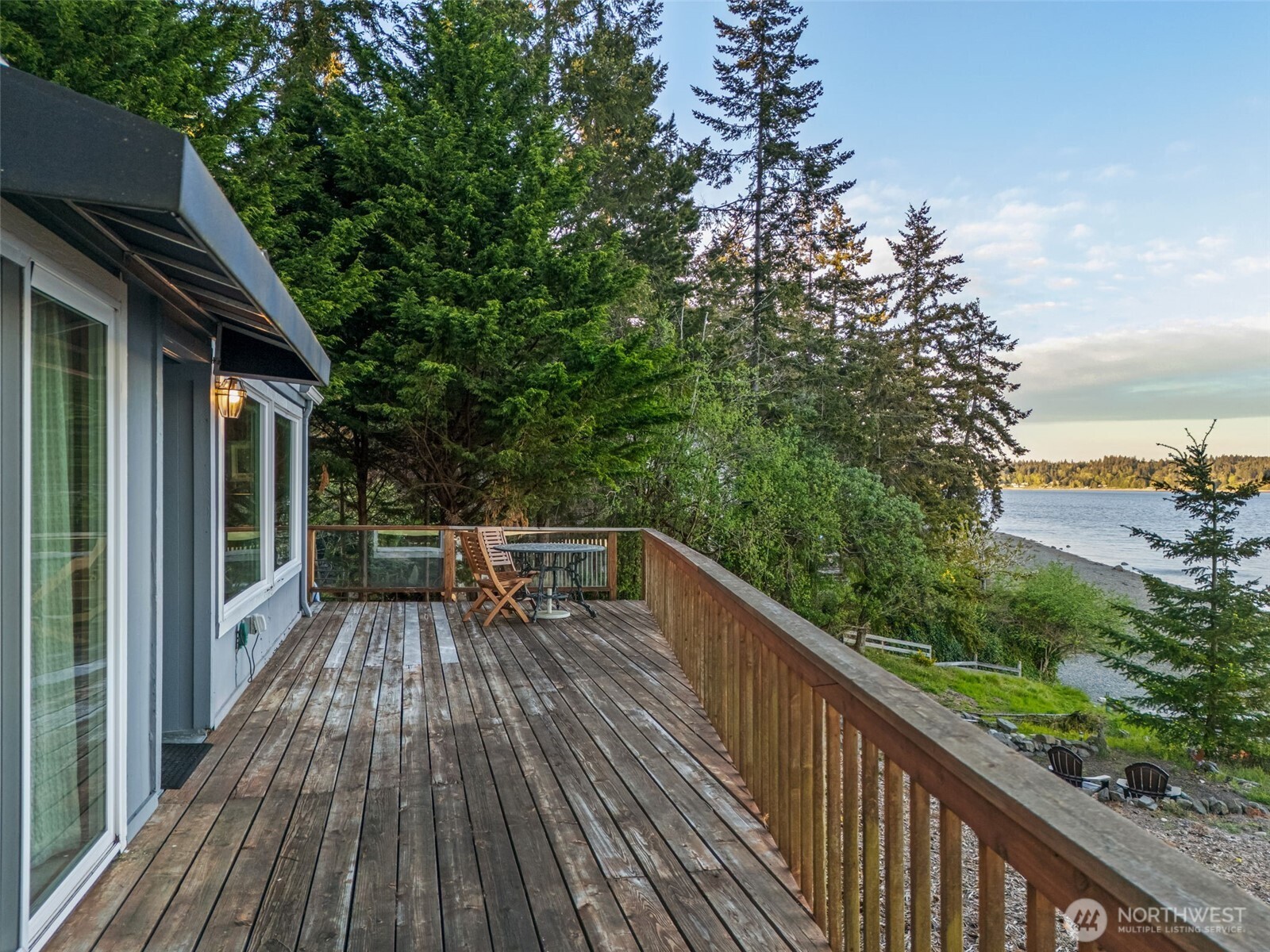 727 East Stretch Island Road South Grapeview, WA 98546 - Photo 10 of 37