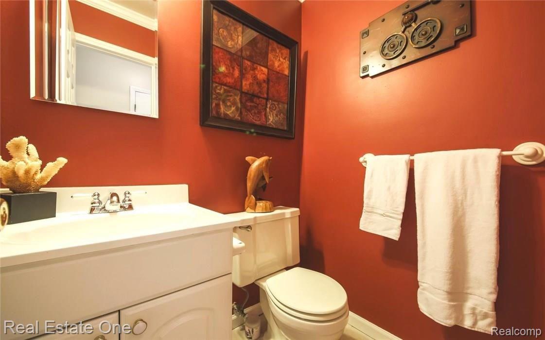 524 Meadowlake Road Canton, MI 48188 - Photo 14 of 24 14-Meadow.jpg