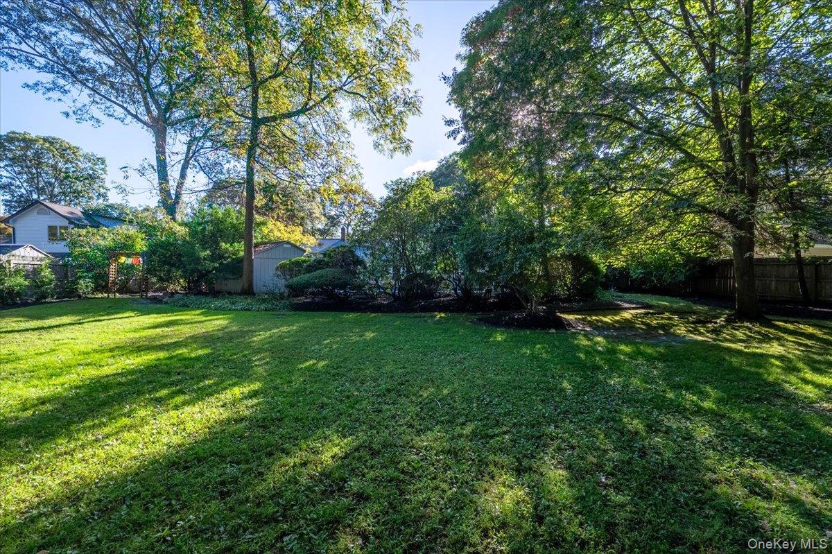 346 Ridgefield Road Hauppauge, NY 11788 - Photo 37 of 45 View of fenced backyard