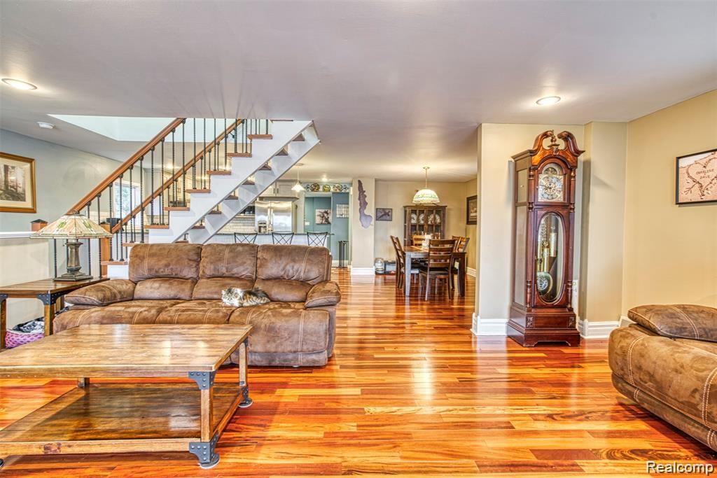 6050 Bullard Road Fenton, MI 48430 - Photo 5 of 50
