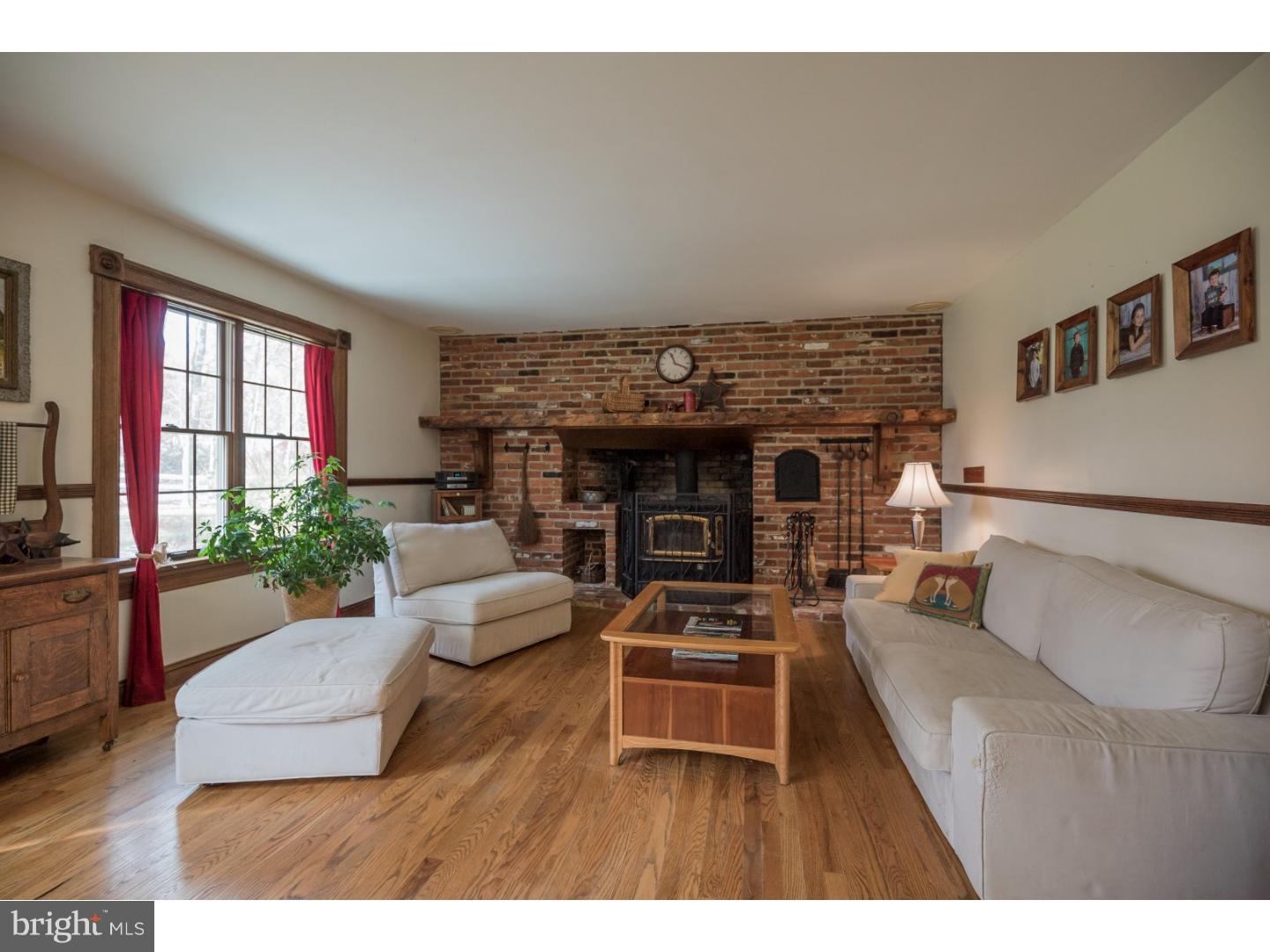 18 Gate Road Tabernacle, NJ 08088 - Photo 10 of 25 a living room with furniture and a fireplace