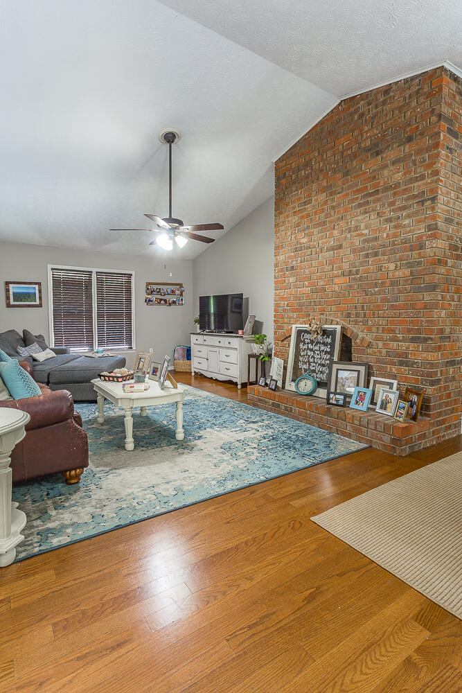 102 Montclair Drive Calhoun, GA 30701 - Photo 17 of 36 102 Montclaire HD -11