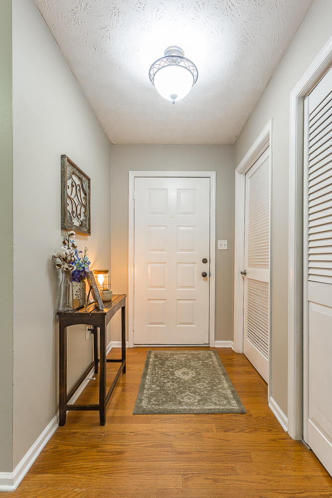 102 Montclair Drive Calhoun, GA 30701 - Photo 18 of 36 102 Montclaire HD -8