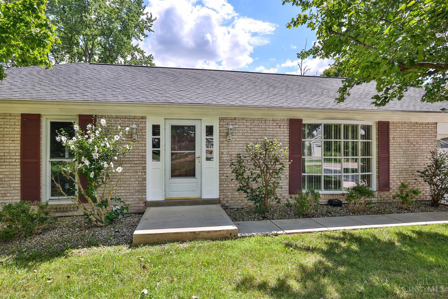 6035 Kyles Station Road Hamilton, OH 45011 - Photo 3 of 41