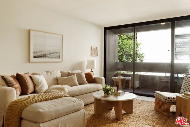 $649,000 | 8640 Gulana Avenue, Unit J2016, Playa del Rey, CA 90293