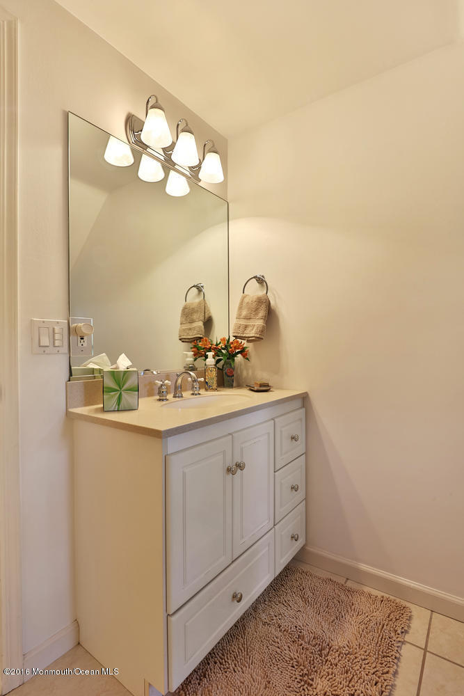 821 Rathjen Road Brielle, NJ 08730 - Photo 21 of 41 821 Rathjen Rd Brielle NJ-large-021-27-1