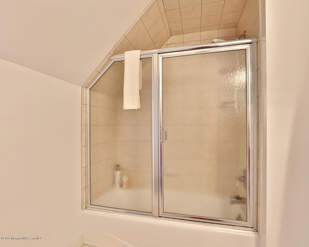 821 Rathjen Road Brielle, NJ 08730 - Photo 22 of 41 821 Rathjen Rd Brielle NJ-large-022-25-1