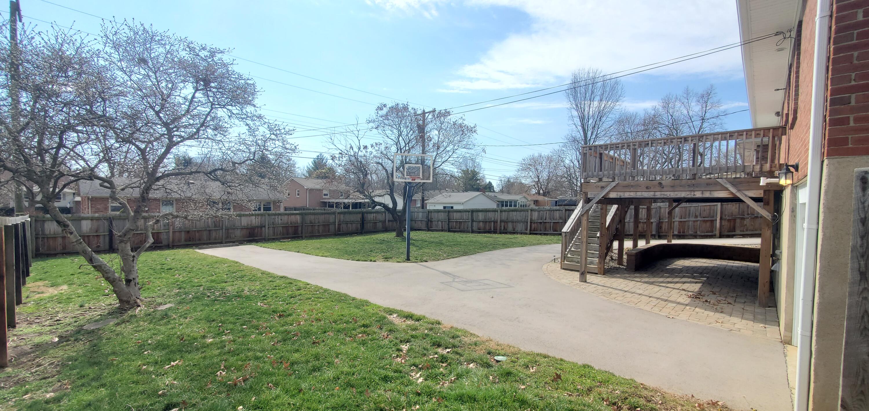 220 Melbourne Way Lexington, KY 40503 - Photo 39 of 43 Additional Parking