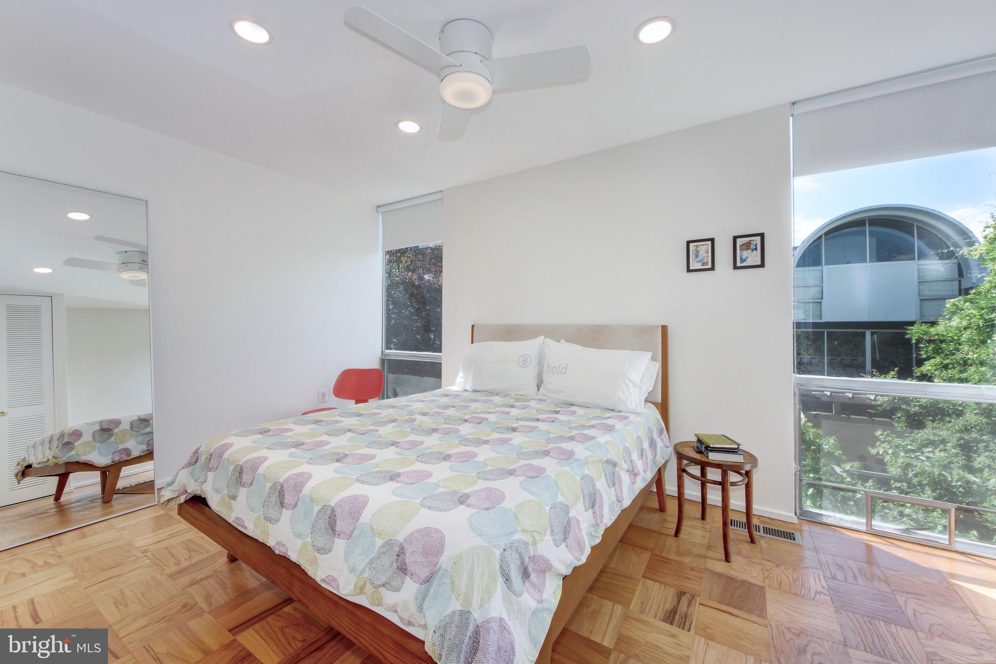 332 N Street Southwest Washington, DC 20024 - Photo 15 of 33 Spacious bedroom with ample space for furniture