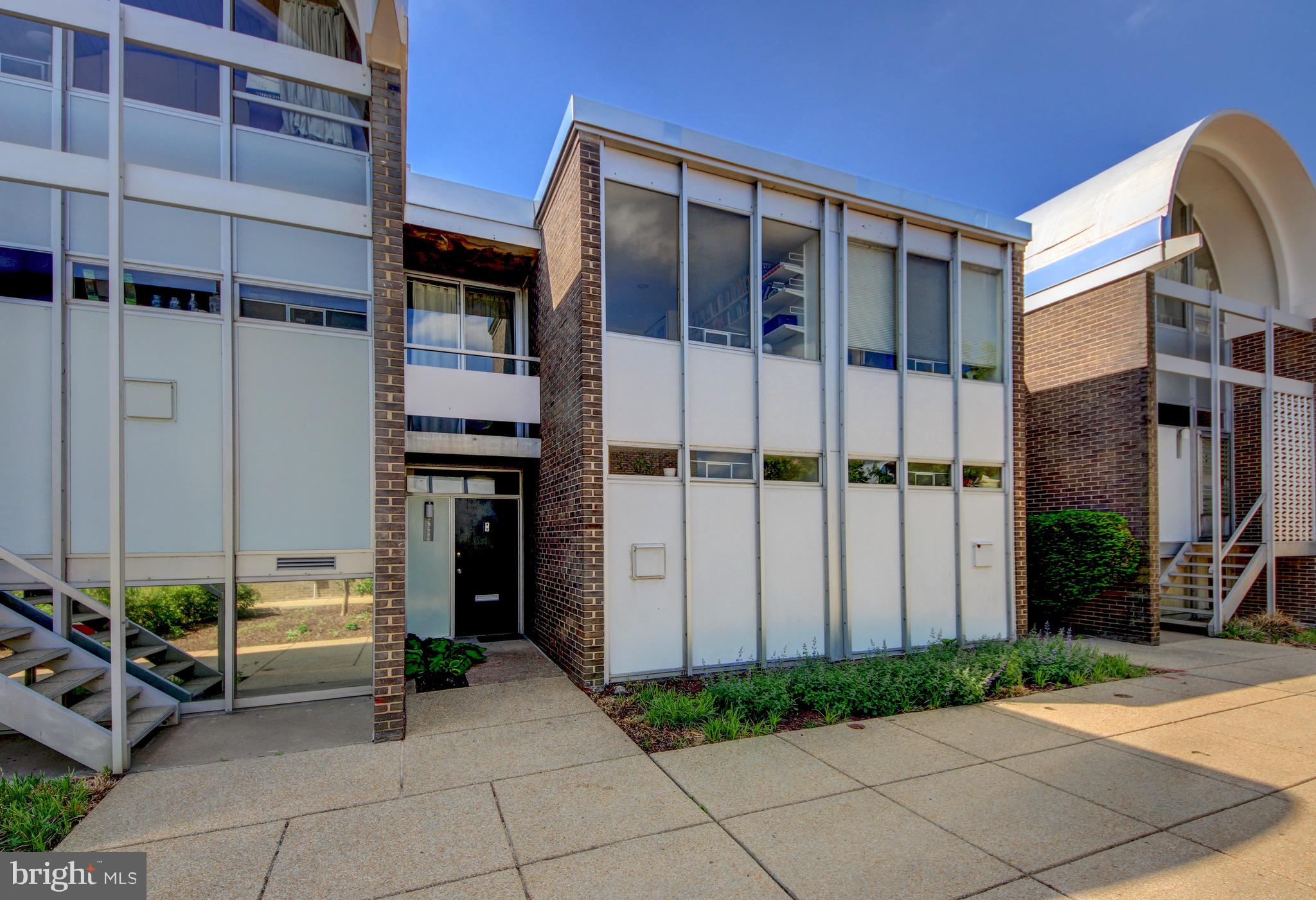 332 N Street Southwest Washington, DC 20024 - Photo 2 of 33 Townhouse exterior with iconic mid-century design