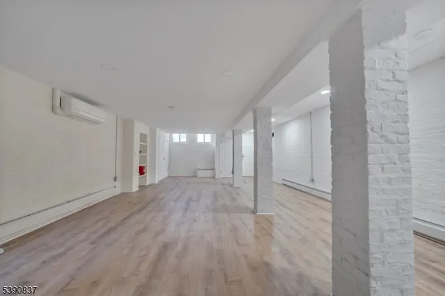 $1,600 | 13 2nd Avenue, Unit B, Newark, NJ 07104