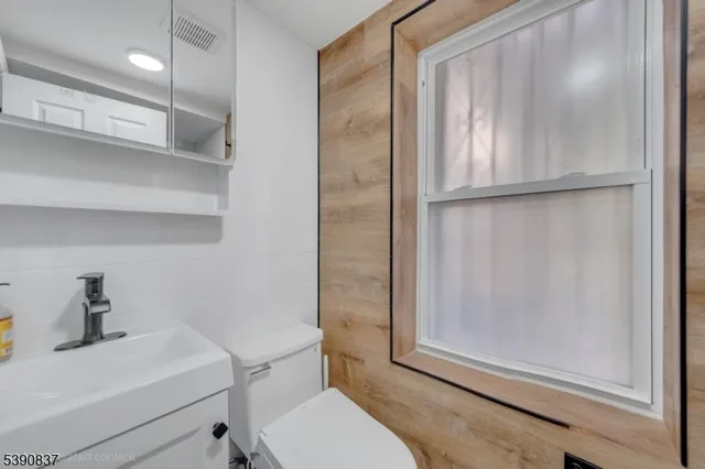 $1,600 | 13 2nd Avenue, Unit B, Newark, NJ 07104