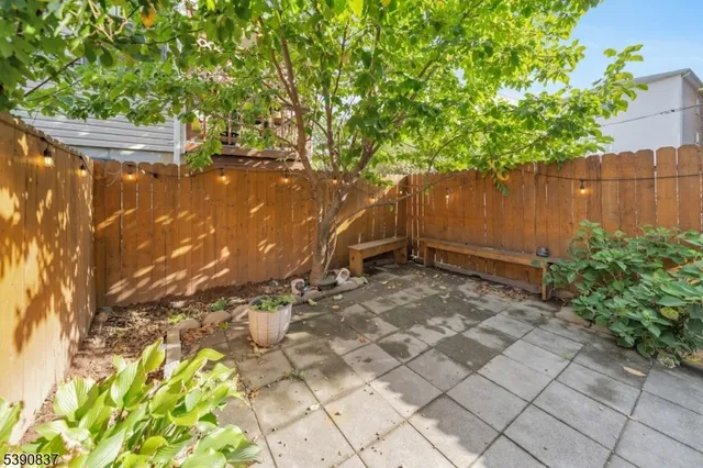 $1,600 | 13 2nd Avenue, Unit B, Newark, NJ 07104