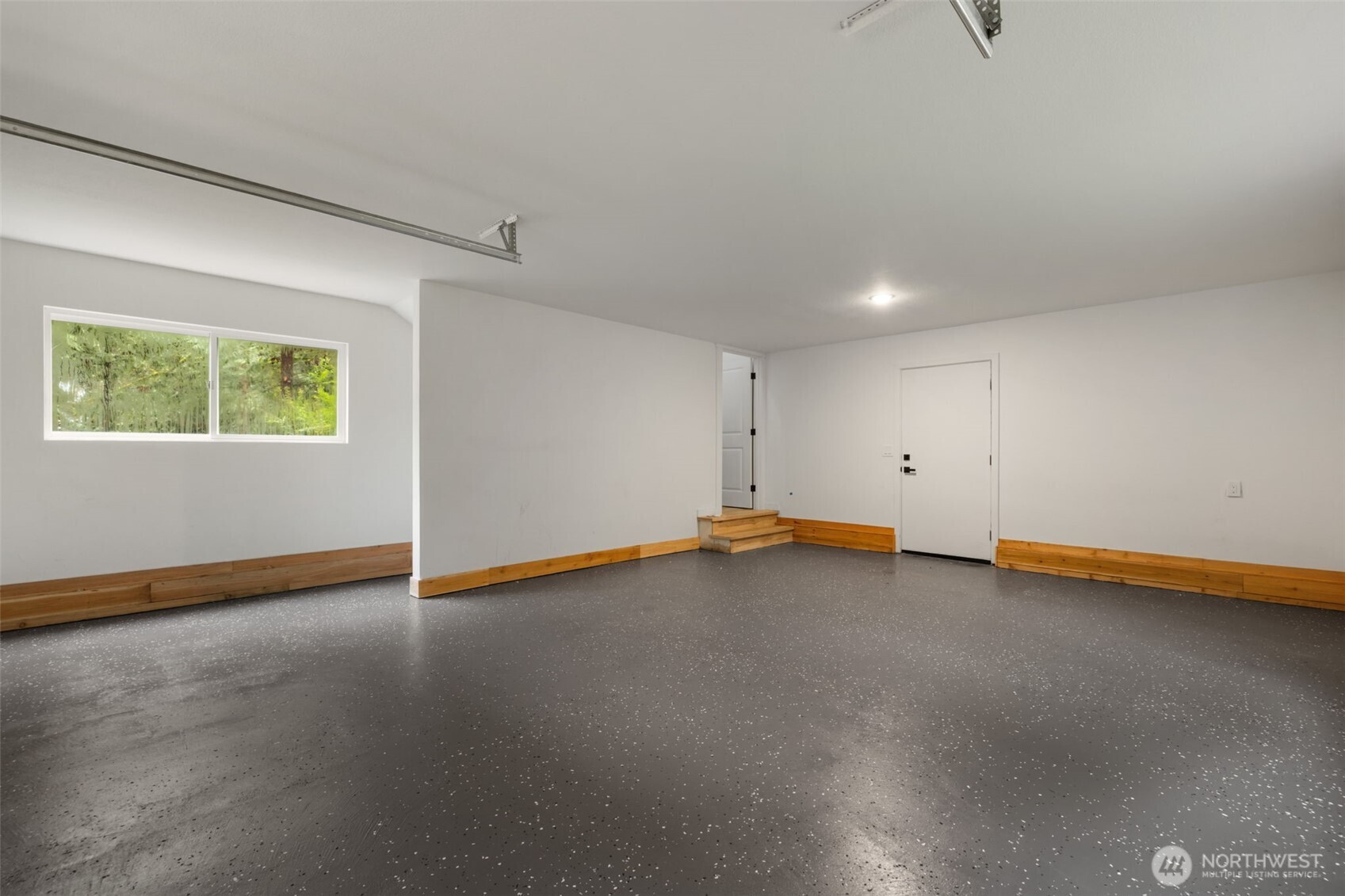 120 East Stadium Lane Grapeview, WA 98546 - Photo 22 of 34 an empty room with window