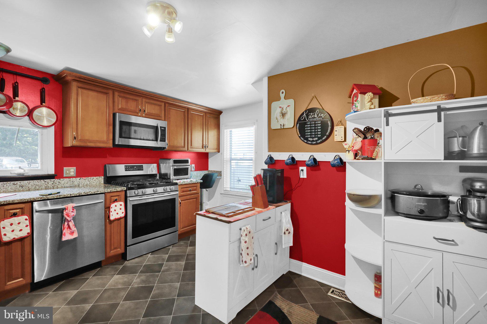 724 Rohrerstown Road Lancaster, PA 17603 - Photo 10 of 31 360_0425