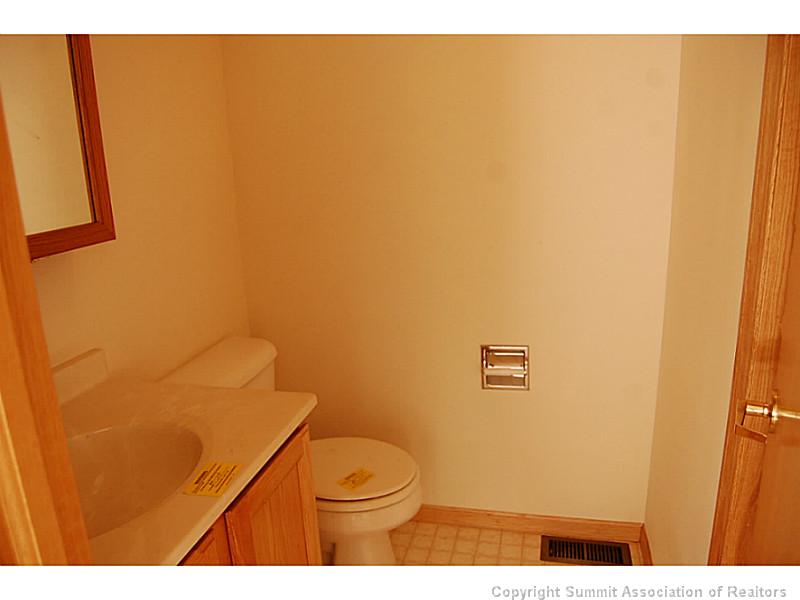 856 Sheep Ridge Road Fairplay, CO 80440 - Photo 17 of 18 Bathroom.