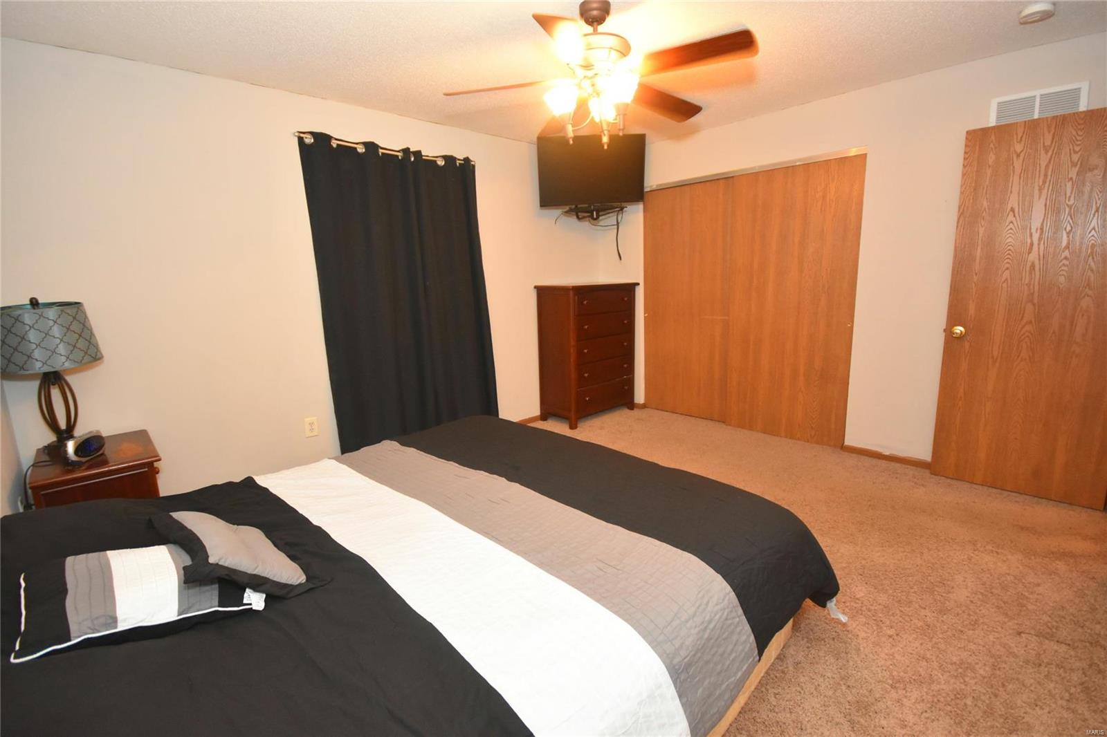 616 Copper Line Road Maryville, IL 62062 - Photo 14 of 18 Gallery Image 14