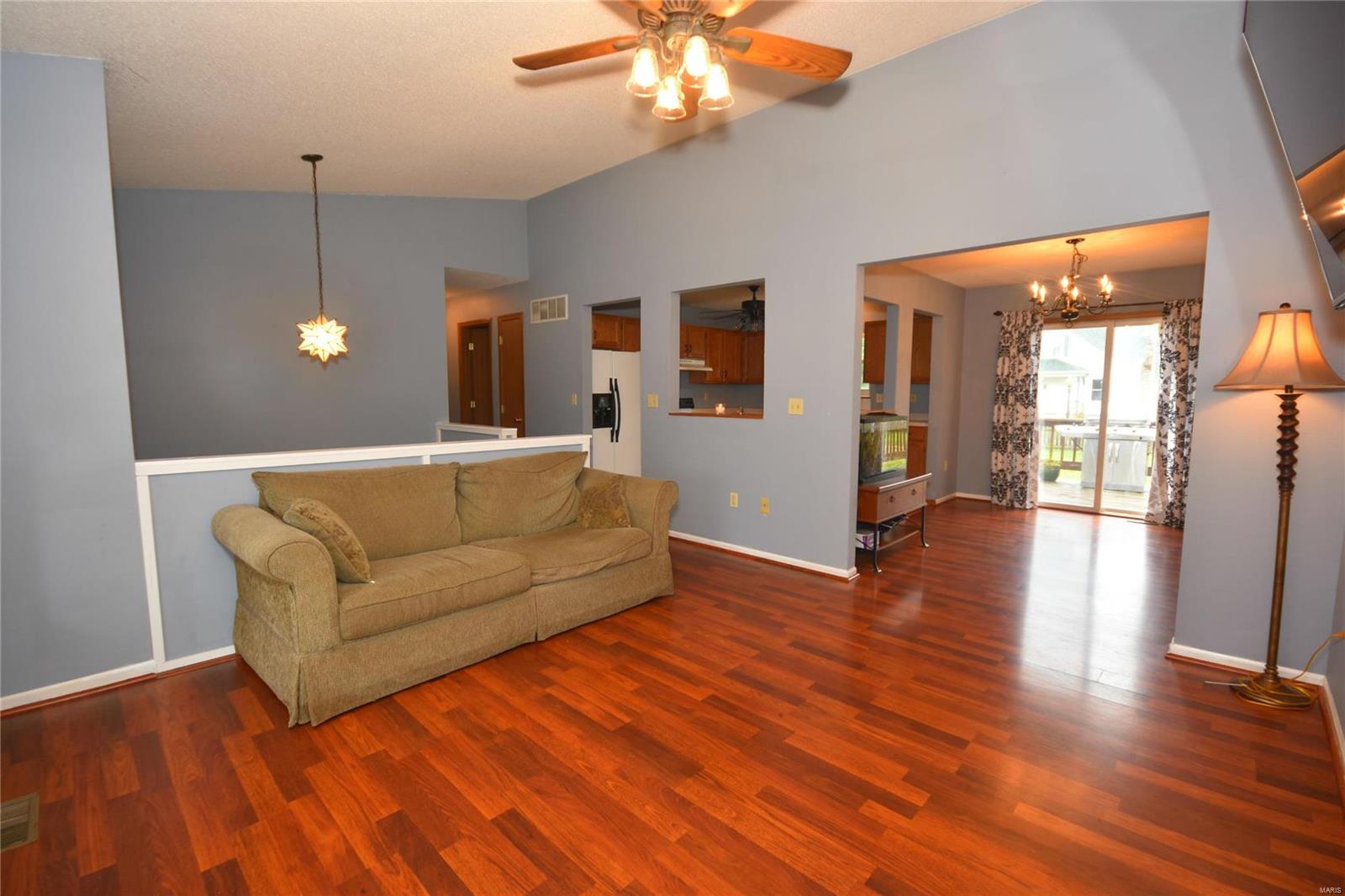 616 Copper Line Road Maryville, IL 62062 - Photo 4 of 18 Gallery Image 4