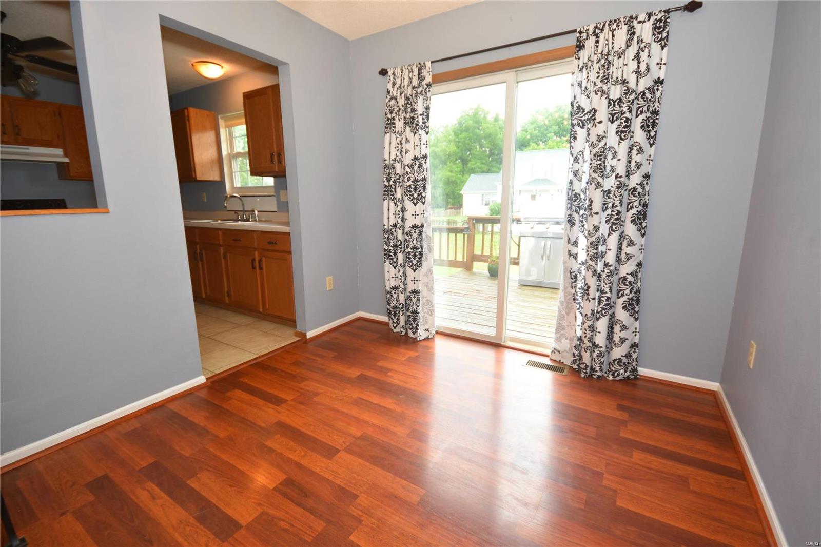 616 Copper Line Road Maryville, IL 62062 - Photo 6 of 18 Gallery Image 6