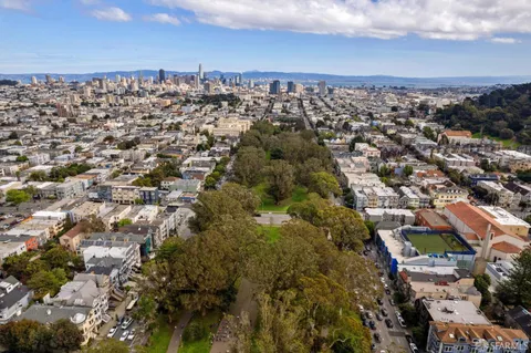 $2,500,000 | 1651-1655 Oak Street, San Francisco, CA 94117