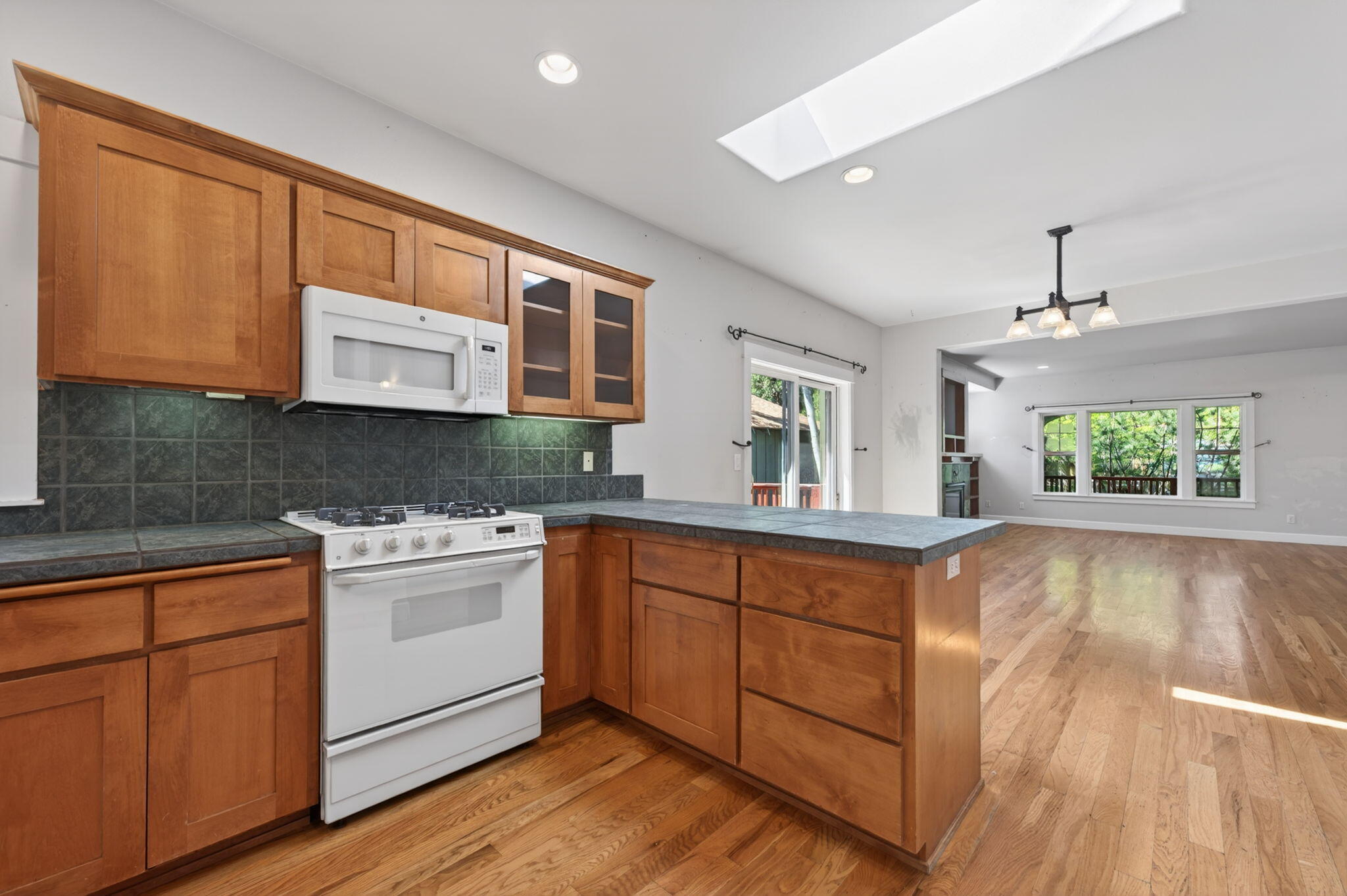 2436 Northwest Awbrey Road Bend, OR 97703 - Photo 12 of 36 Kitchen - view to living and dining