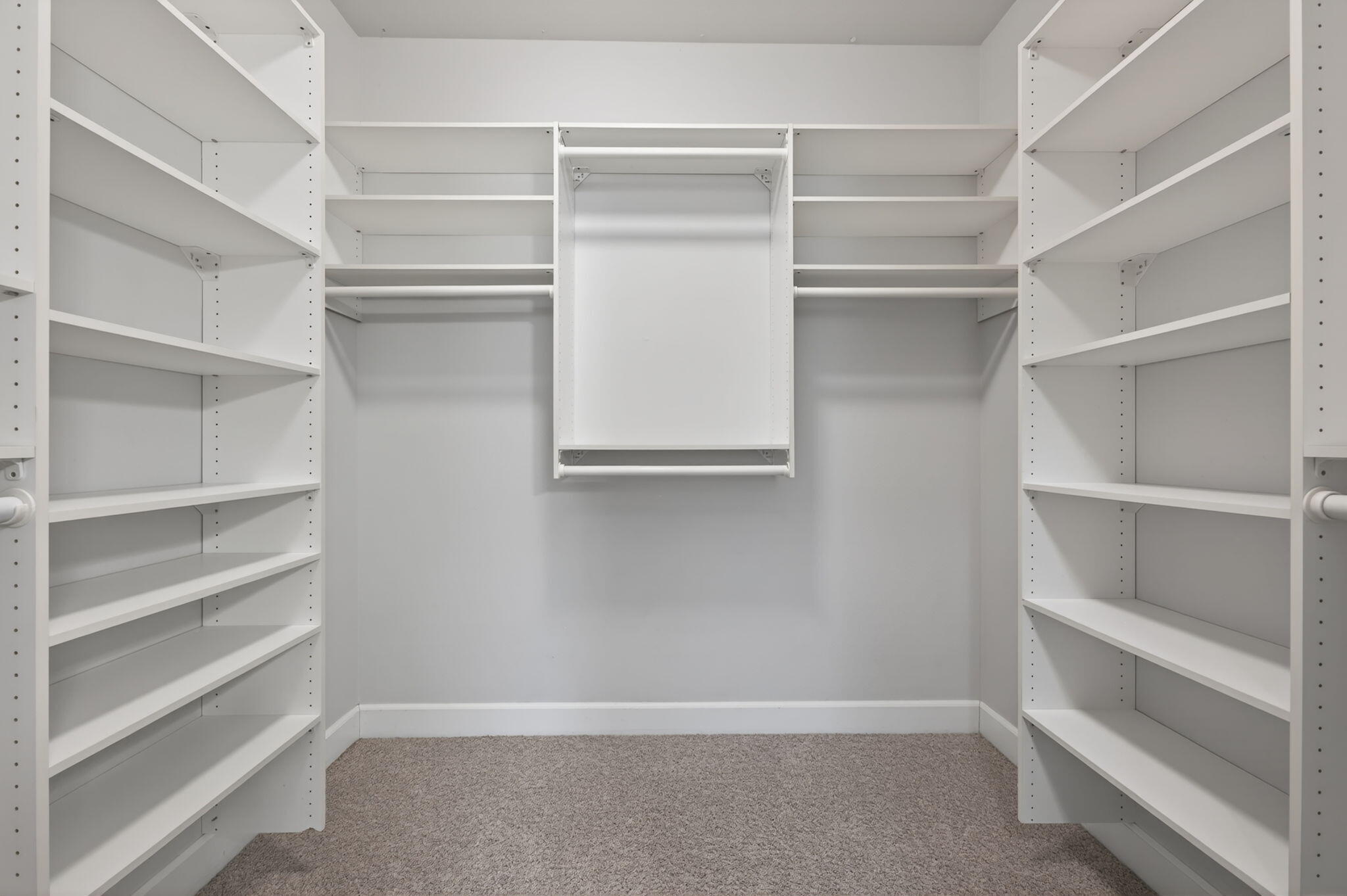2436 Northwest Awbrey Road Bend, OR 97703 - Photo 27 of 36 Primary Bedroom Closet