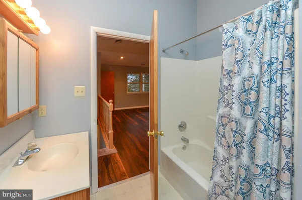 $1,950 | 107 East Kings Highway, Mount Ephraim, NJ 08059