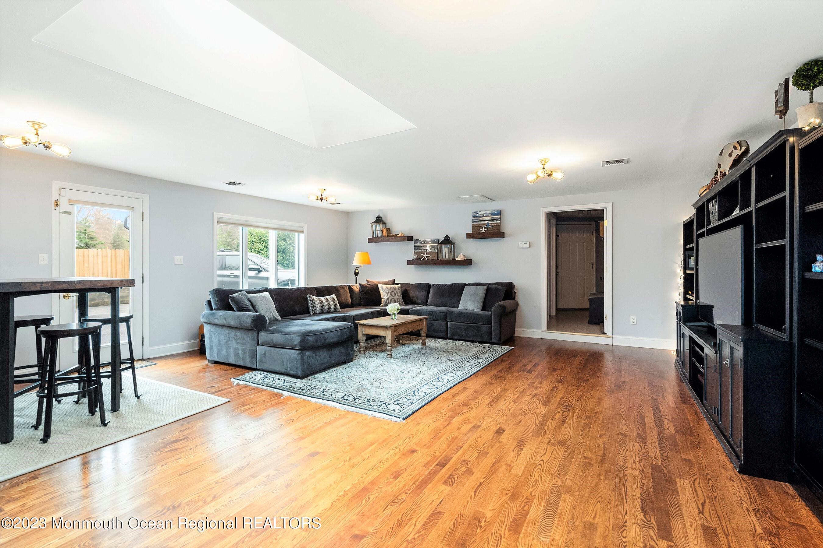 35 Bamm Hollow Road Middletown, NJ 07748 - Photo 21 of 50 33-Family 1A