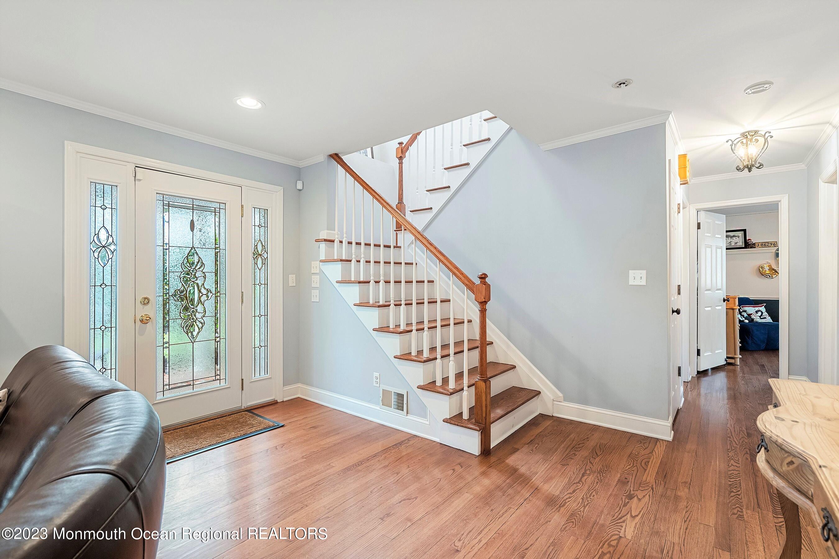 35 Bamm Hollow Road Middletown, NJ 07748 - Photo 4 of 50 36-Foyer