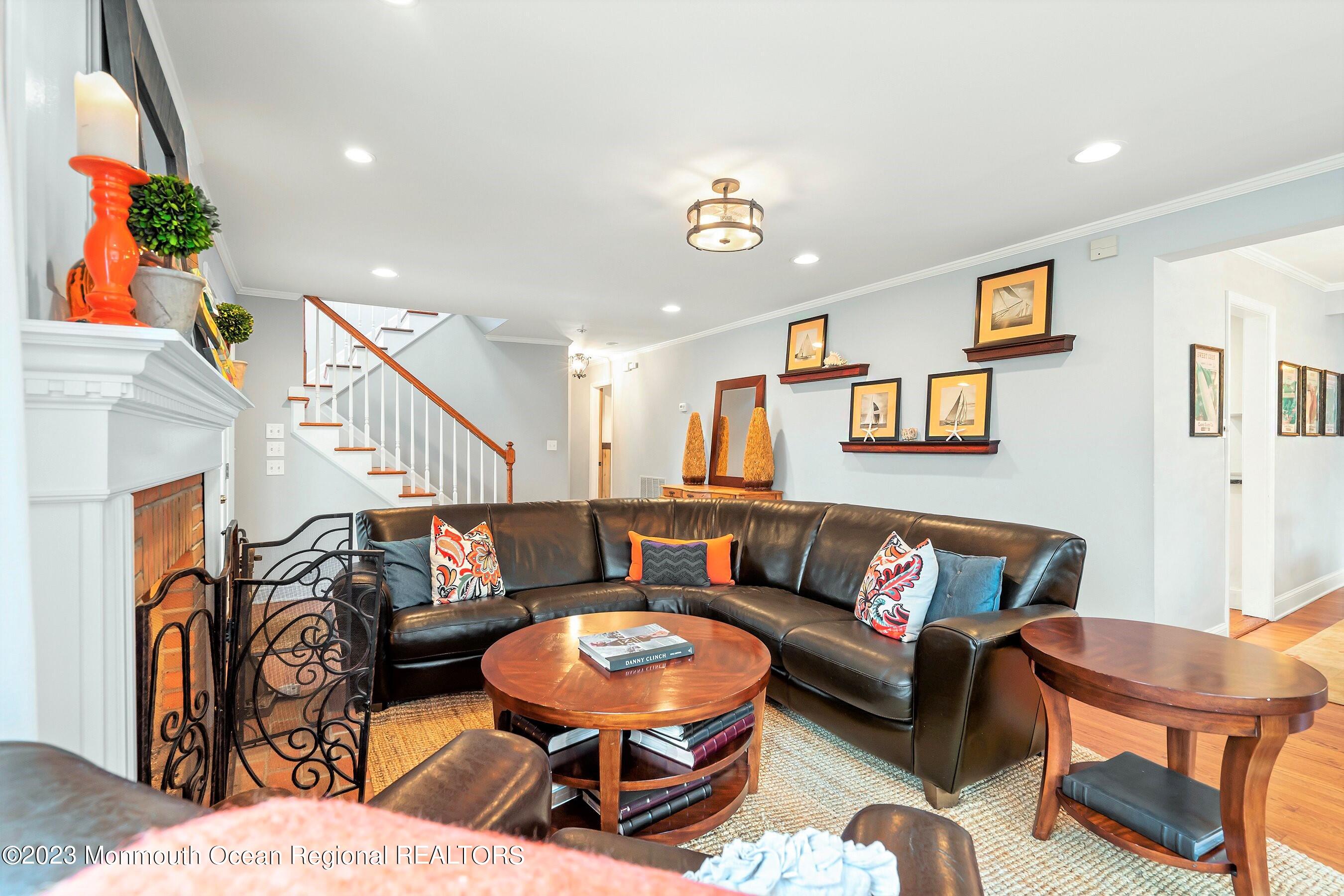 35 Bamm Hollow Road Middletown, NJ 07748 - Photo 8 of 50 17-Living 1D