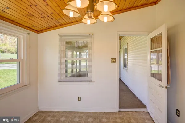 $295,000 | 5630 Oakland Road, Baltimore, MD 21227