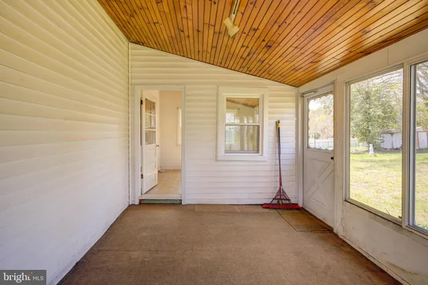 $295,000 | 5630 Oakland Road, Baltimore, MD 21227