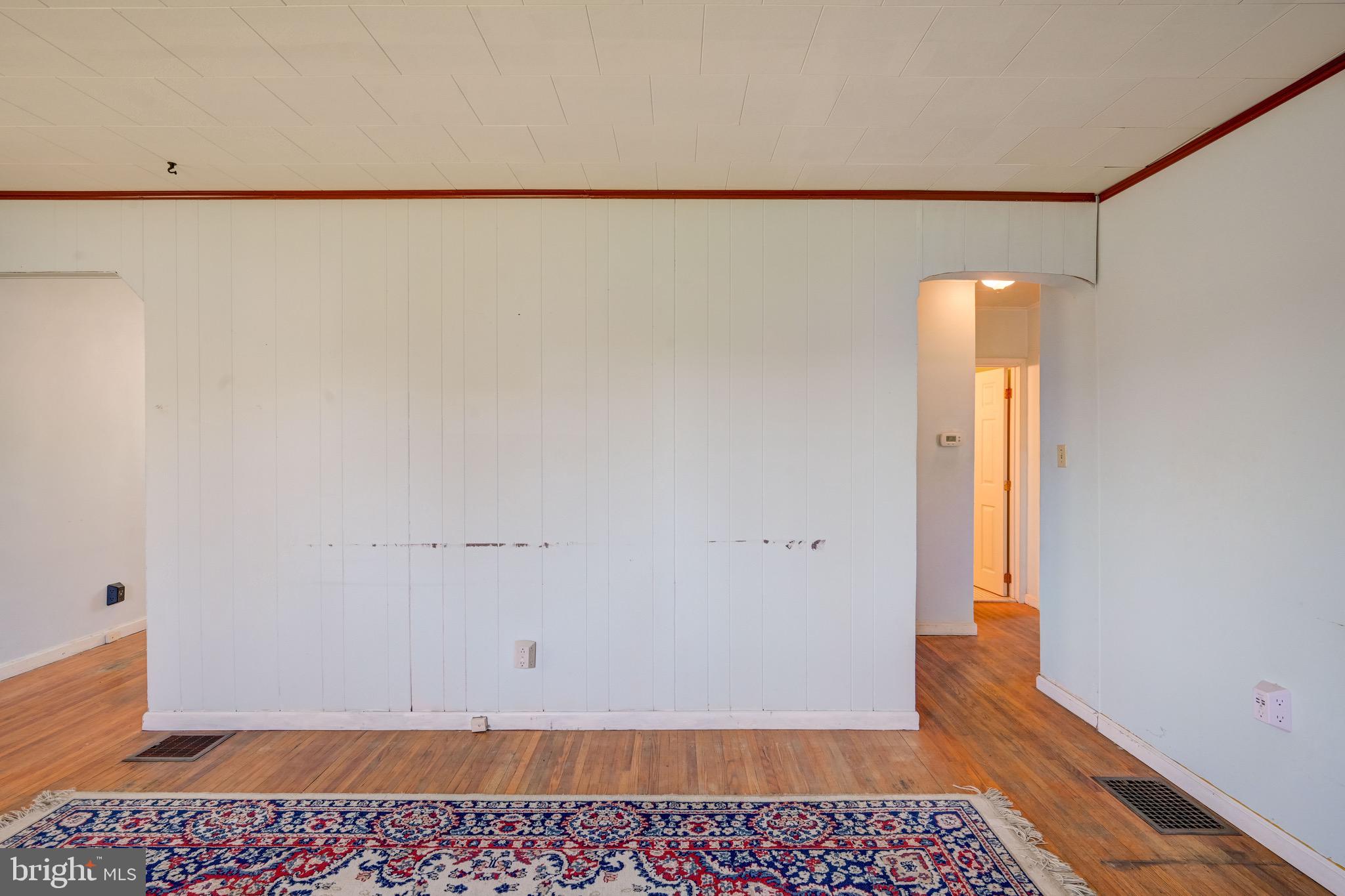 5630 Oakland Road Baltimore, MD 21227 - Photo 17 of 31 a view of an empty room
