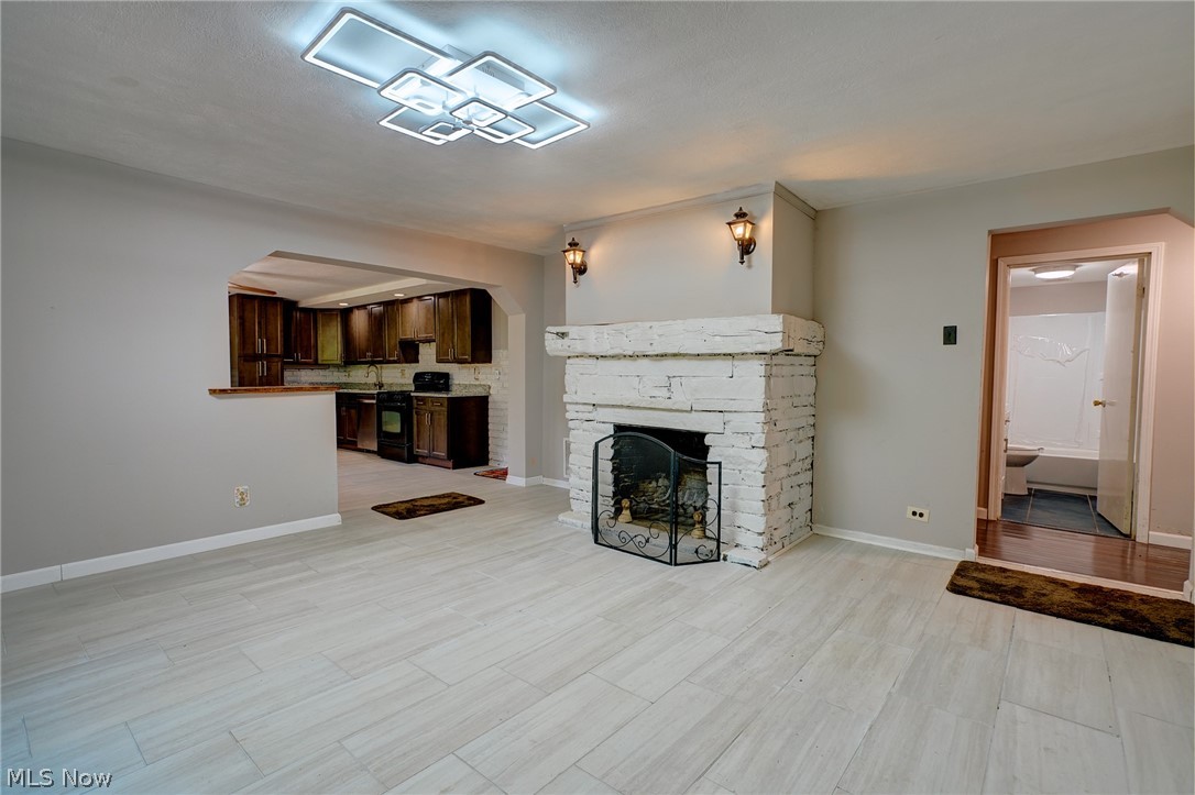 4942 Lear Nagle Road North Ridgeville, OH 44039 - Photo 11 of 37