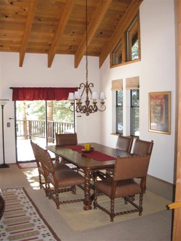 11951 Chamonix Road, Unit 2 Truckee, CA 96161 - Photo 3 of 8 Gallery Image 3