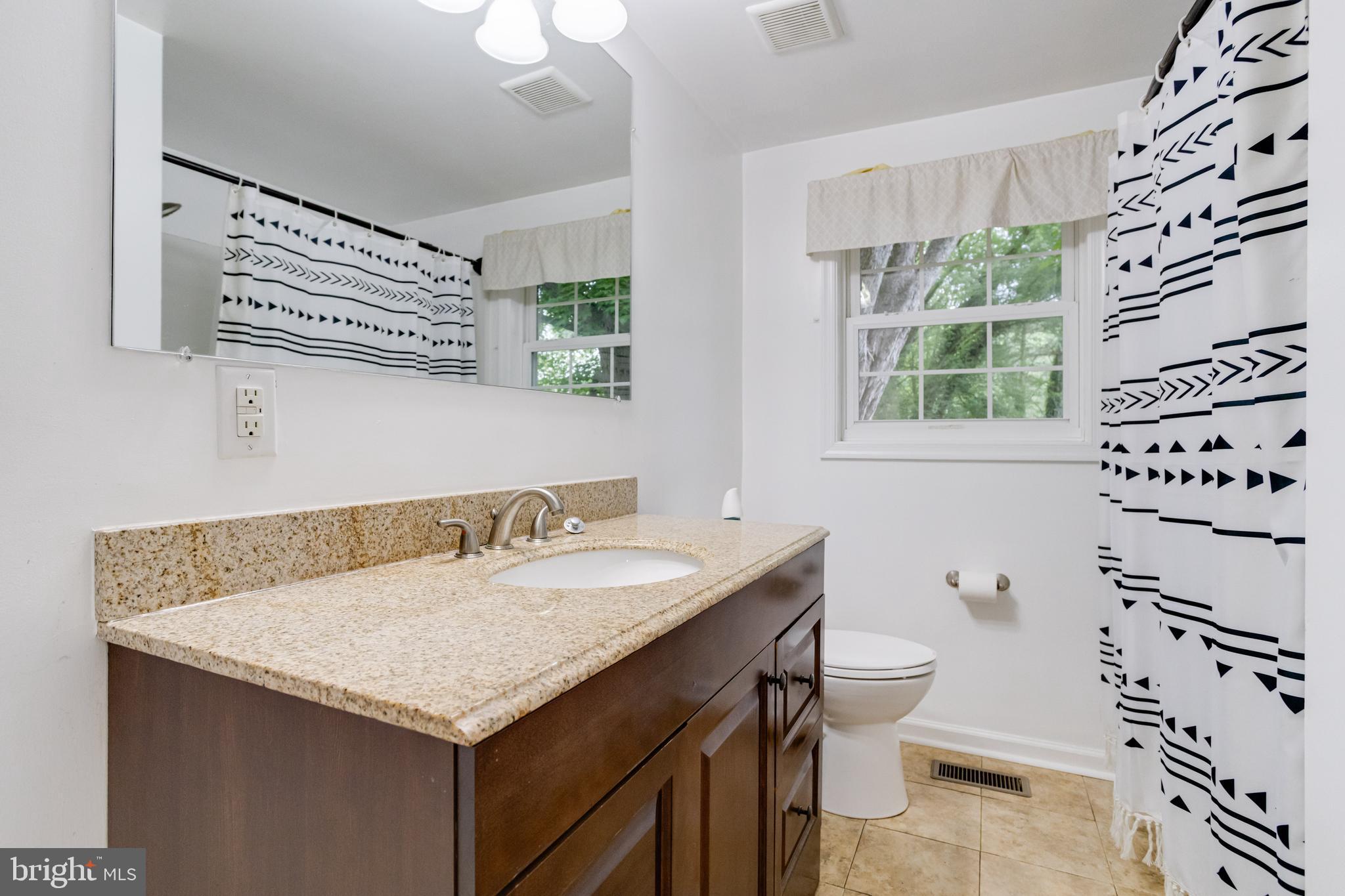 590 Love Run Road Colora, MD 21917 - Photo 15 of 45 Upstairs hall bath