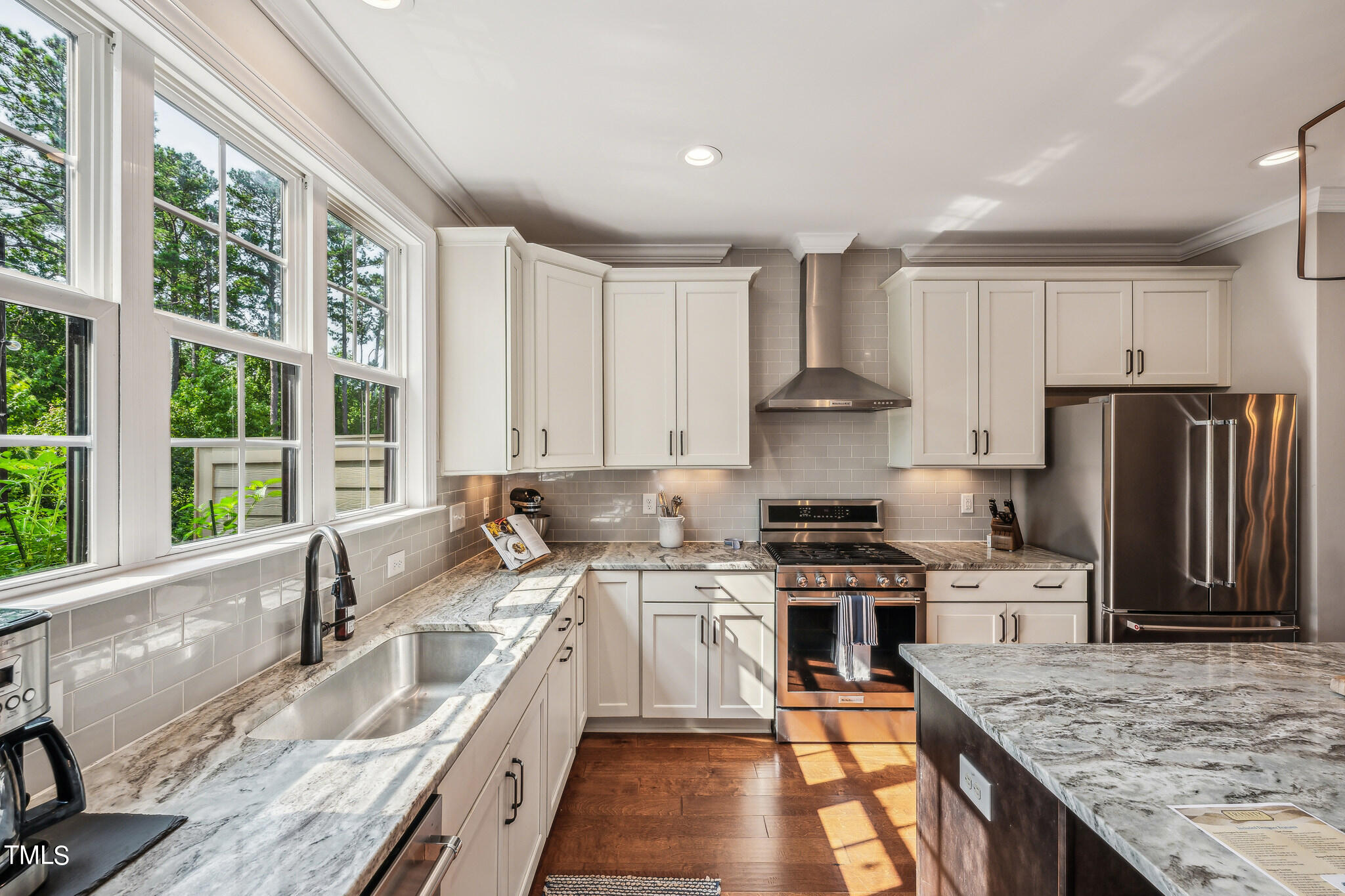 1606 Bowery Drive Raleigh, NC 27607 - Photo 25 of 40 1606_Bowery_Dr_Raleigh_NC_27607_USA-Kitc