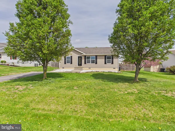 $315,000 | 218 Larry Way, Bunker Hill, WV 25413