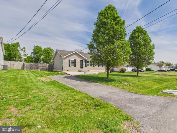$315,000 | 218 Larry Way, Bunker Hill, WV 25413