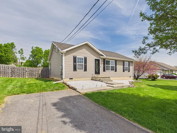 $315,000 | 218 Larry Way, Bunker Hill, WV 25413