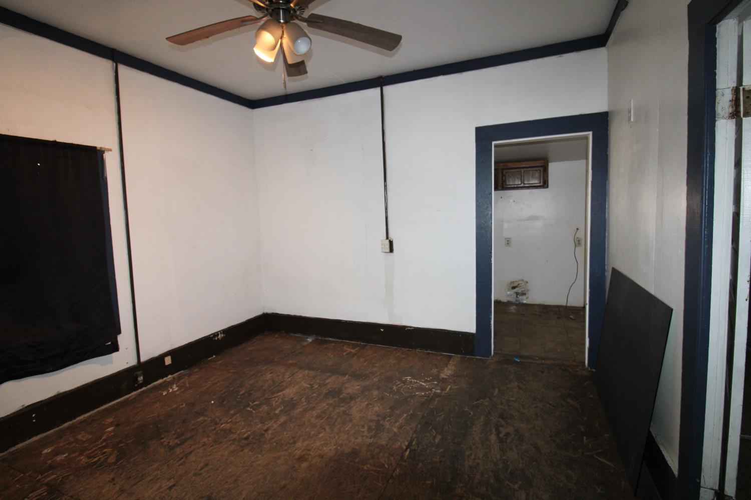 432 4th Street Clovis, CA 93612 - Photo 38 of 47