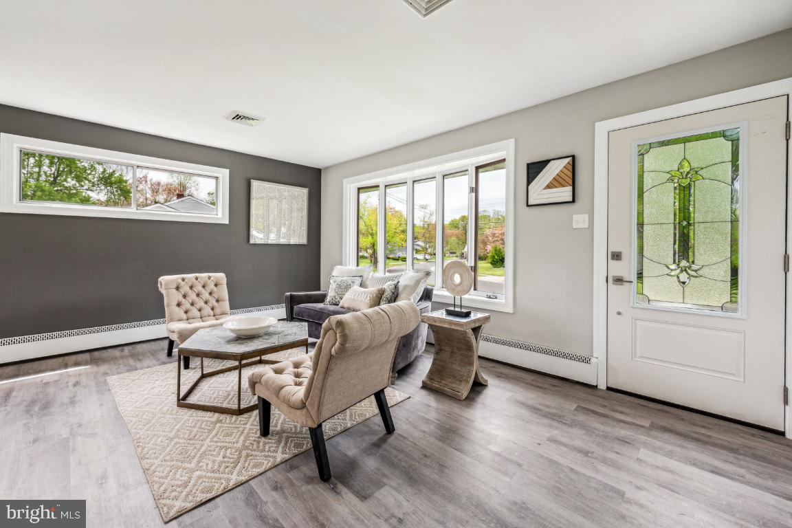 11 Kingsbridge Road Gibbsboro, NJ 08026 - Photo 4 of 25 Gallery Image 4